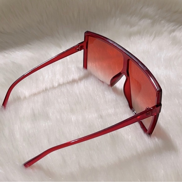 Red Oversized Sunglasses - Picture 4 of 6